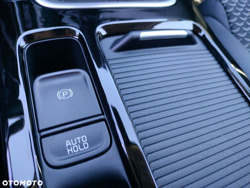 Kia Ceed 1.5 T-GDI Tribute - 23