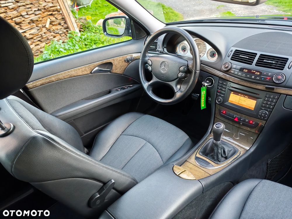 Mercedes-Benz Klasa E - 30