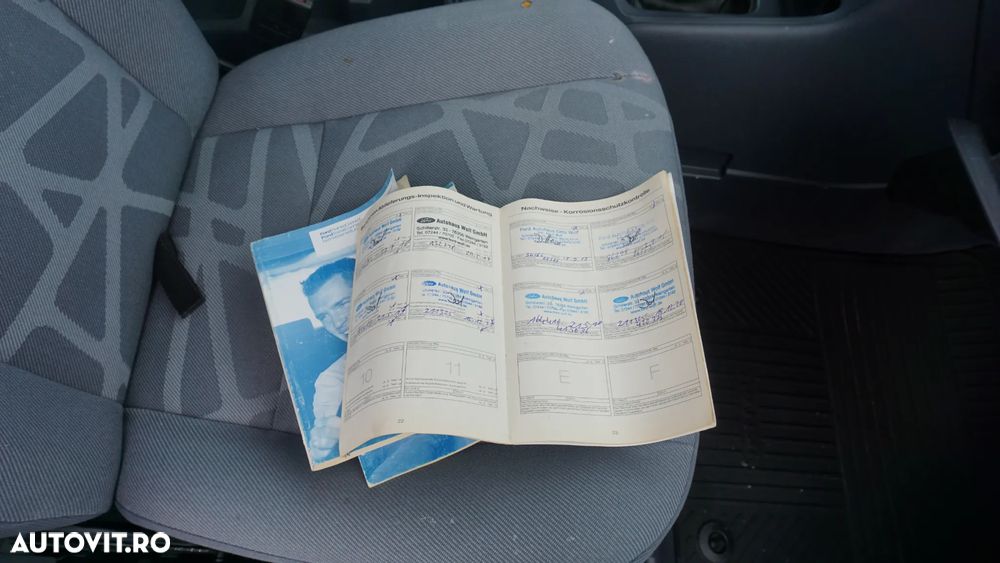 Ford Transit Connect - 22