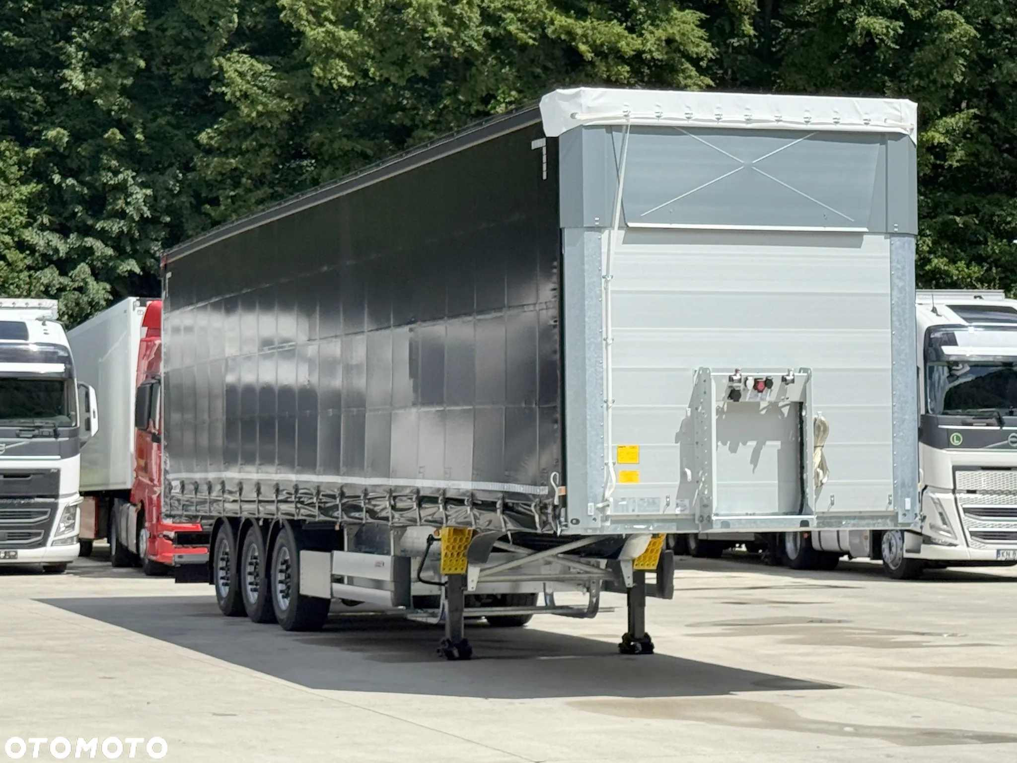 Schmitz Cargobull VARIOS + SKRZYNKA - 4