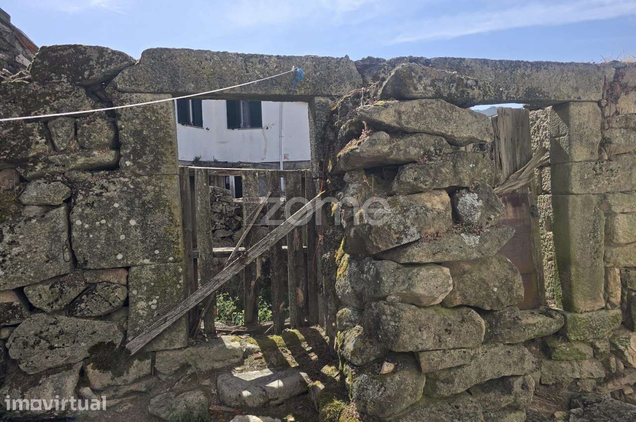 Casa na Aldeia de Folgosinho - Grande imagem: 4/16