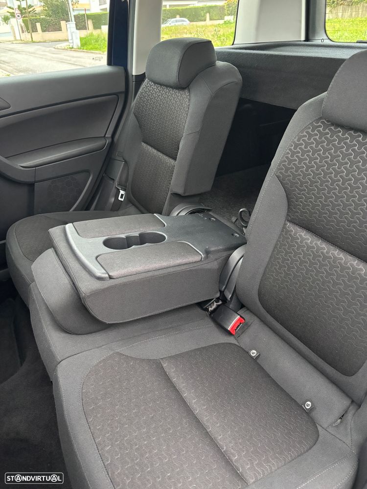 Skoda Yeti 1.6 TDI Elegance DSG - 16