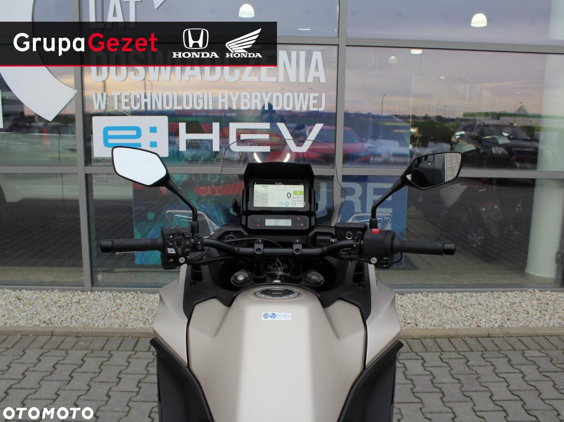 Honda NT - 13