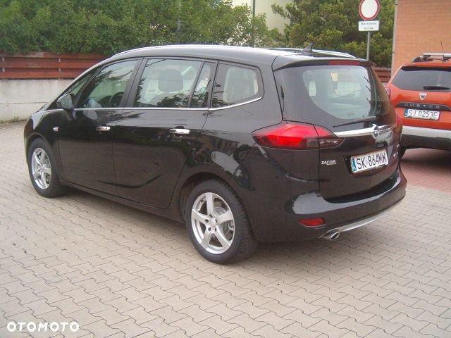Opel Zafira - 8