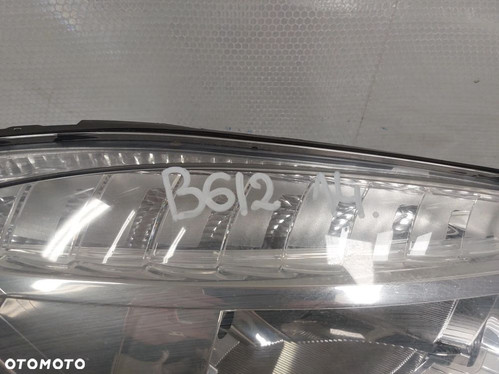 .  LAMPA PRZOD PRZEDNIA PRAWA CITROEN C4 GRAND PICASSO LIFT - 3