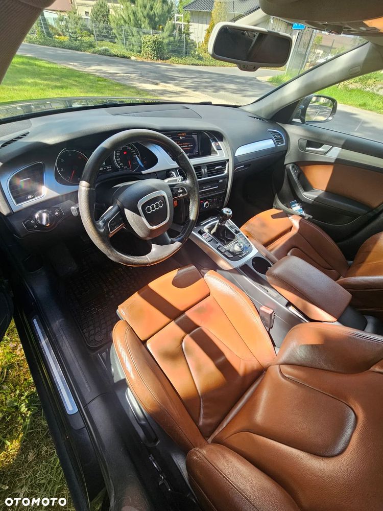 Audi A4 Avant 2.0 TDI ultra DPF Attraction - 14