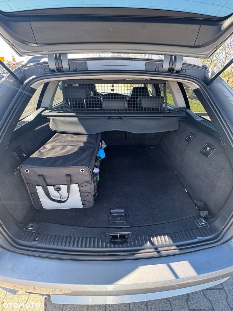 BMW Seria 5 - 24