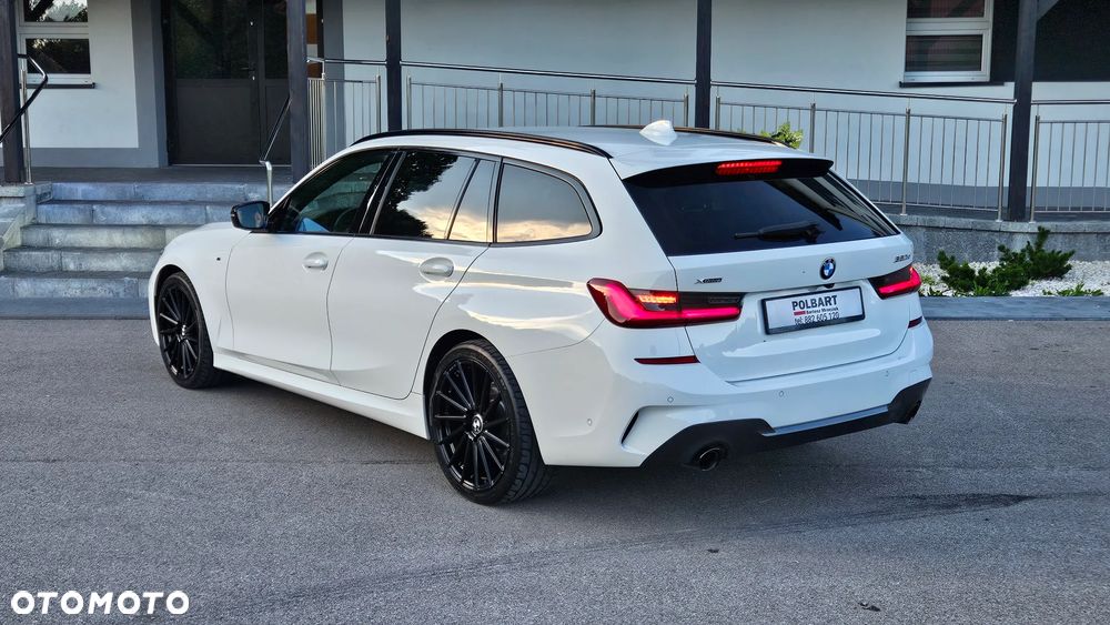 BMW Seria 3 320d xDrive M Sport - 4