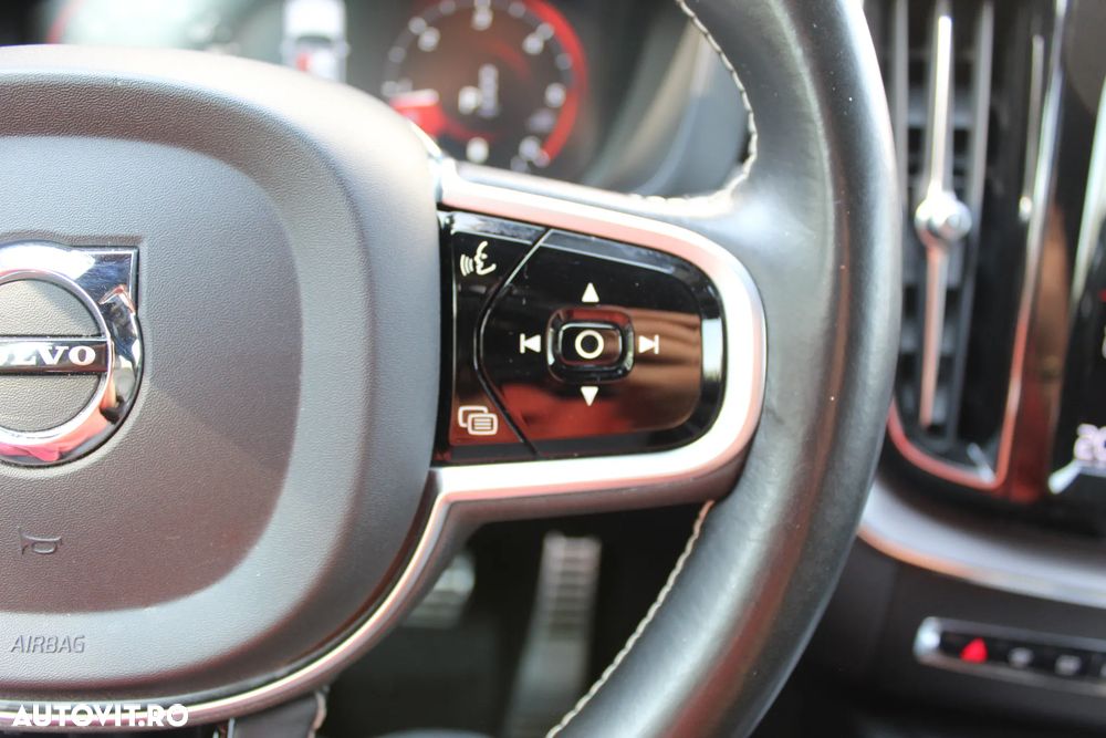 Volvo XC 60 B5 D AWD Geartronic RDesign - 14