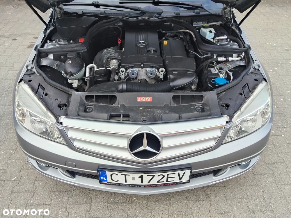 Mercedes-Benz Klasa C 200 Avantgarde Edition - 16