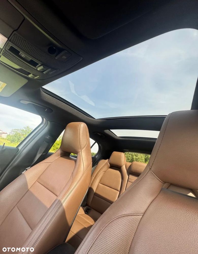 Mercedes-Benz GLA 250 4-Matic - 14