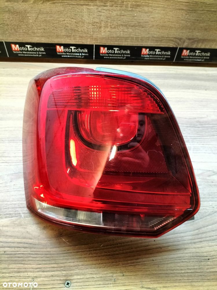 lampa tył tylna lewa vw polo 6r hb 5d 6r0945095n - 1
