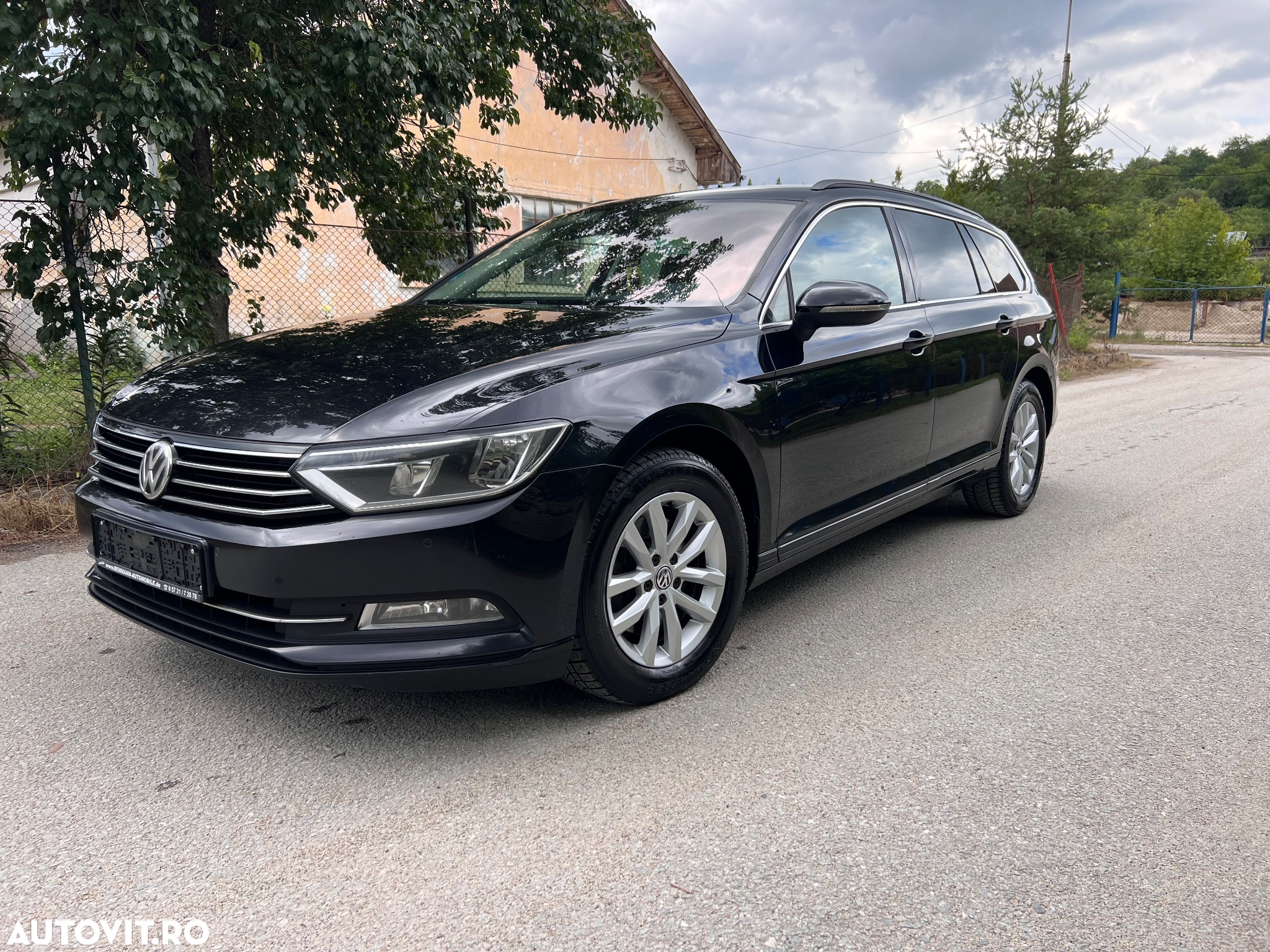 Volkswagen Passat Variant 2.0 TDI DSG (BlueMotion Technology) Trendline - 2