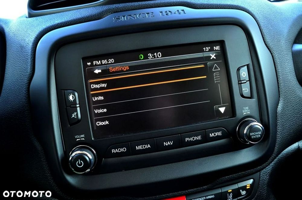 Jeep Renegade 1.4 MultiAir Limited FWD S&S - 29