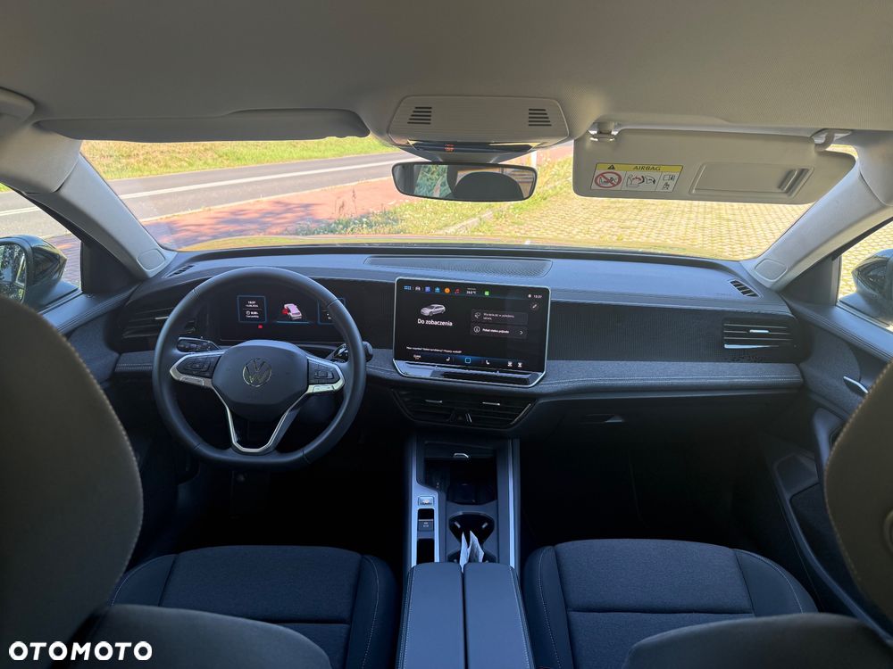Volkswagen Passat 1.5 TSI OPF DSG - 6