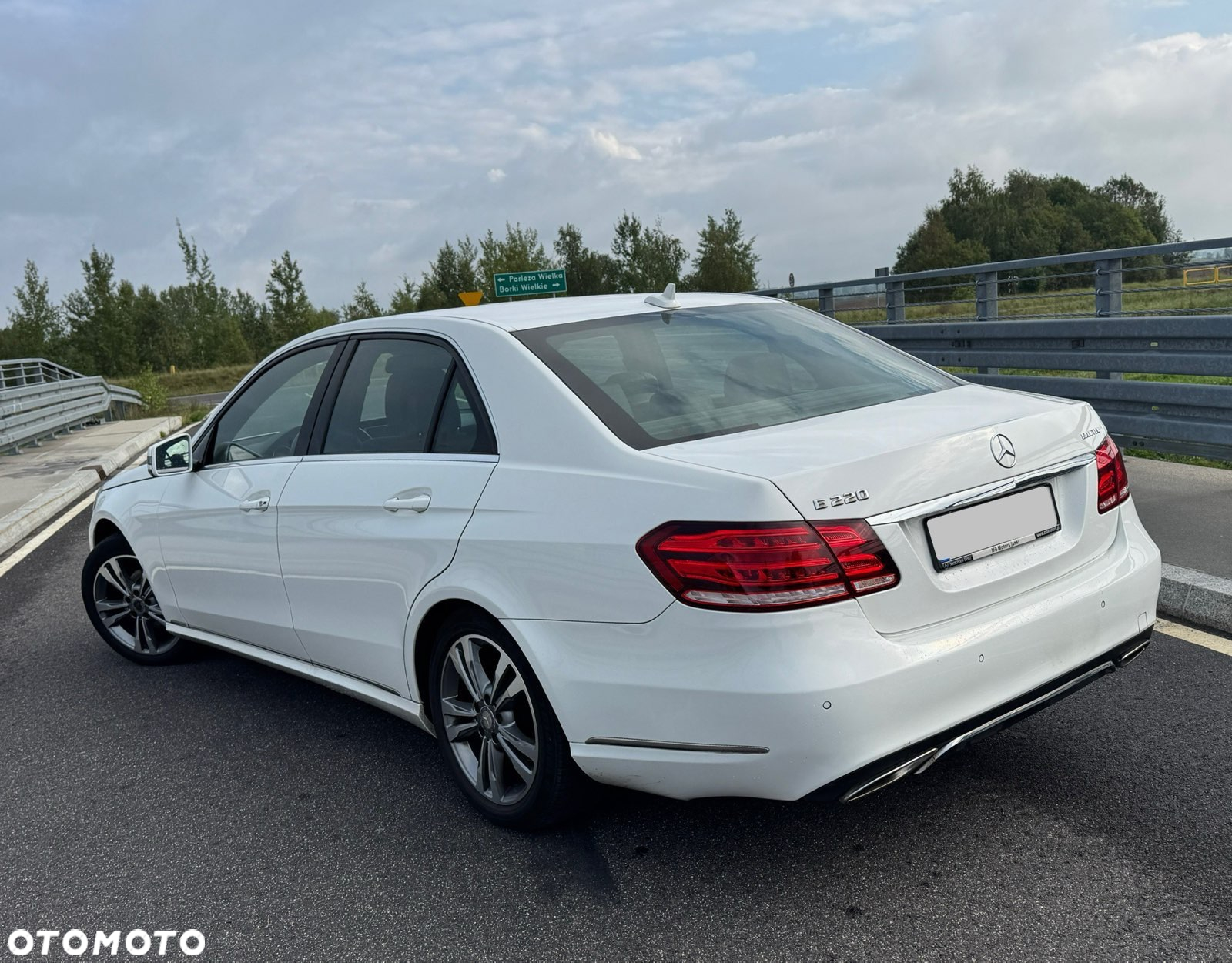 Mercedes-Benz Klasa E 220 BlueTEC 9G-TRONIC Avantgarde - 4