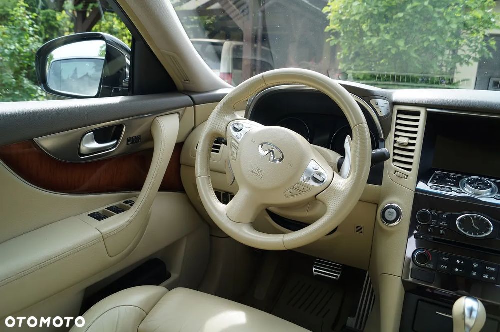 Infiniti FX FX30d S Premium - 7