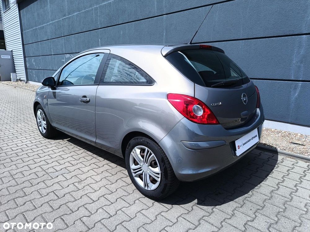 Opel Corsa - 10