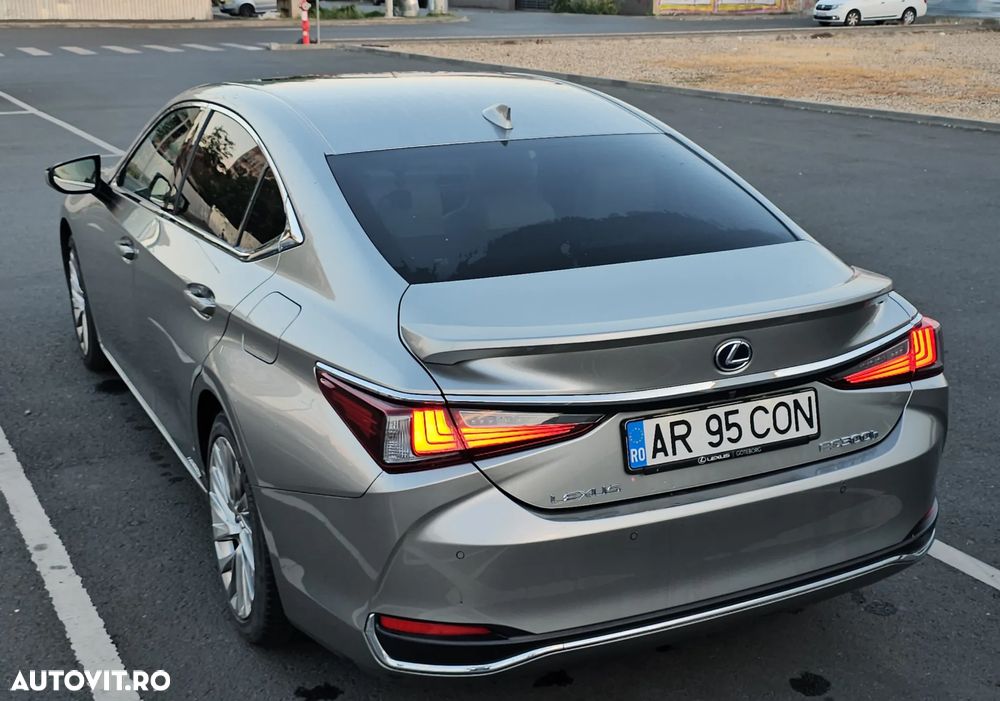 Lexus Seria ES 300h Luxury - 3