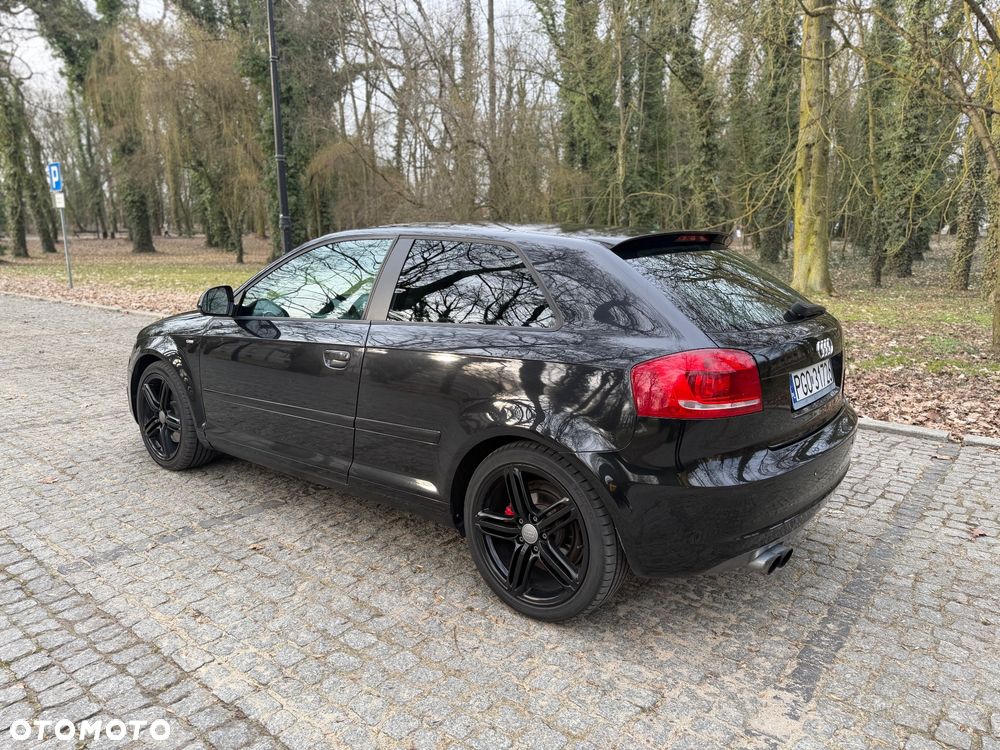 Audi A3 3-drzwiowe 2.0 TDI DPF Ambition S tronic - 4