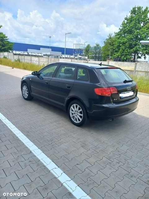 Audi A3 Sportback - 3