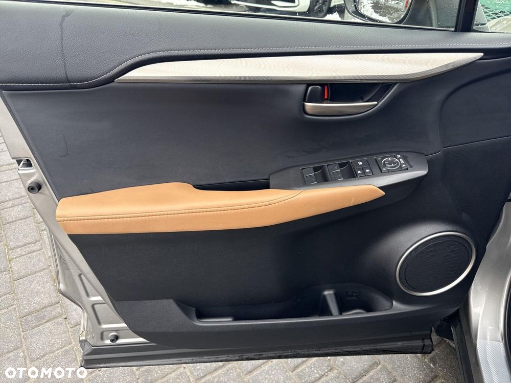 Lexus NX 200t Elite AWD - 10