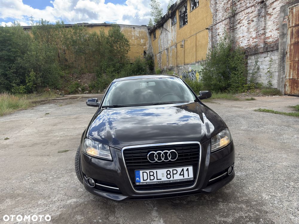 Audi A3 Sportback - 1