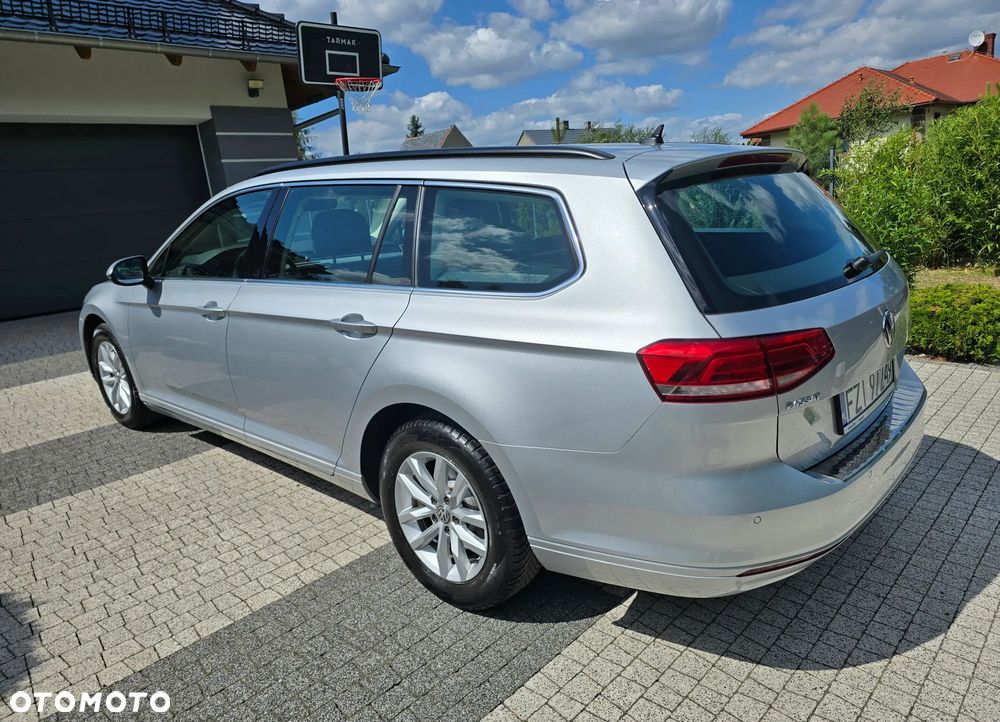 Volkswagen Passat 2.0 TDI (BlueMotion Technology) DSG Comfortline - 31