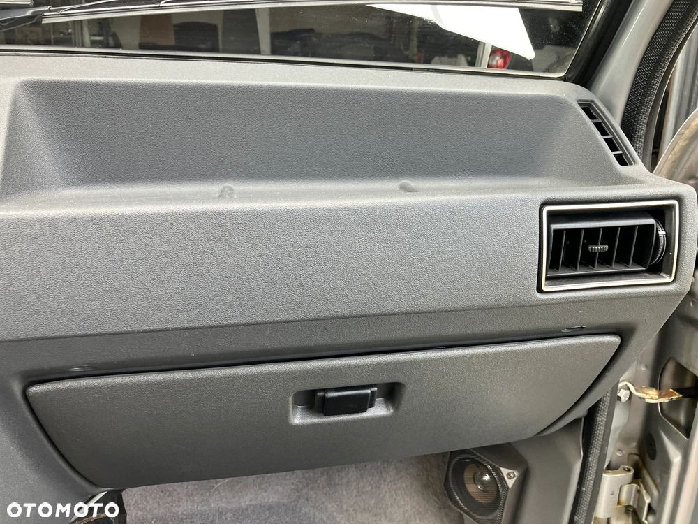Ford Escort 1.1 L - 19