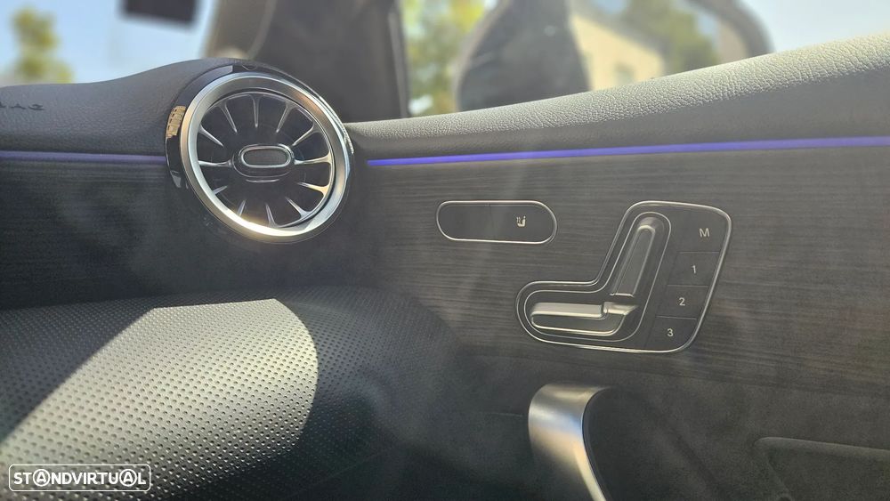 Mercedes-Benz A 35 AMG 4Matic - 11