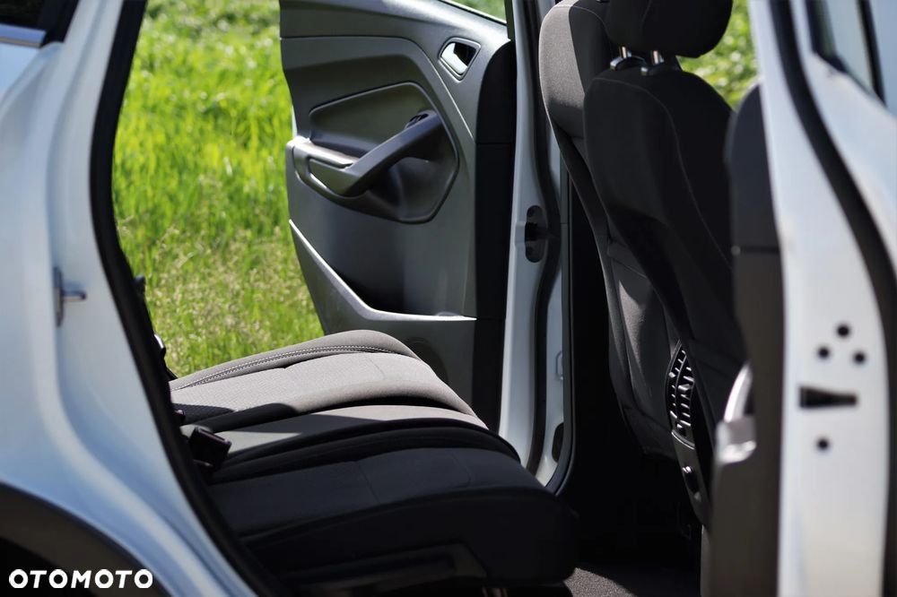 Ford Kuga - 26