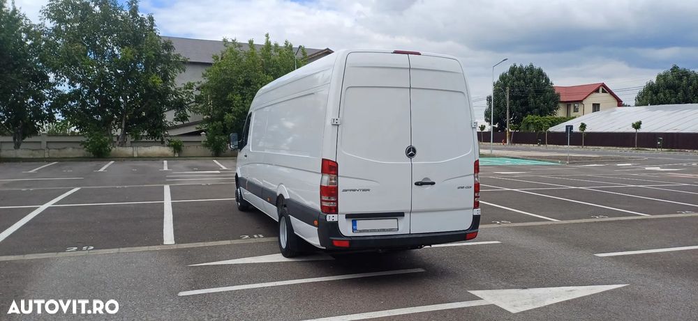Mercedes-Benz Sprinter - 10