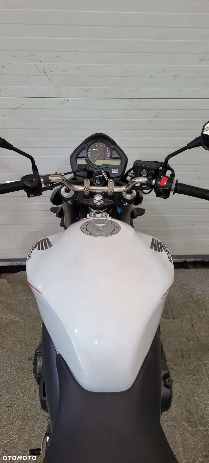 Honda Hornet - 33