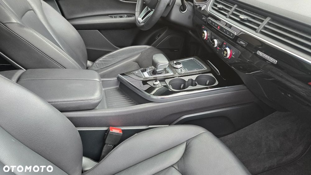 Audi Q7 3.0 TFSI Quattro Tiptronic - 29