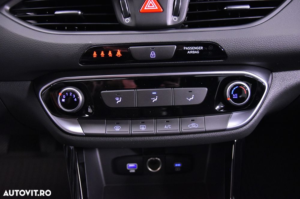 Hyundai i30 1.5 96CP M/T Comfort - 8