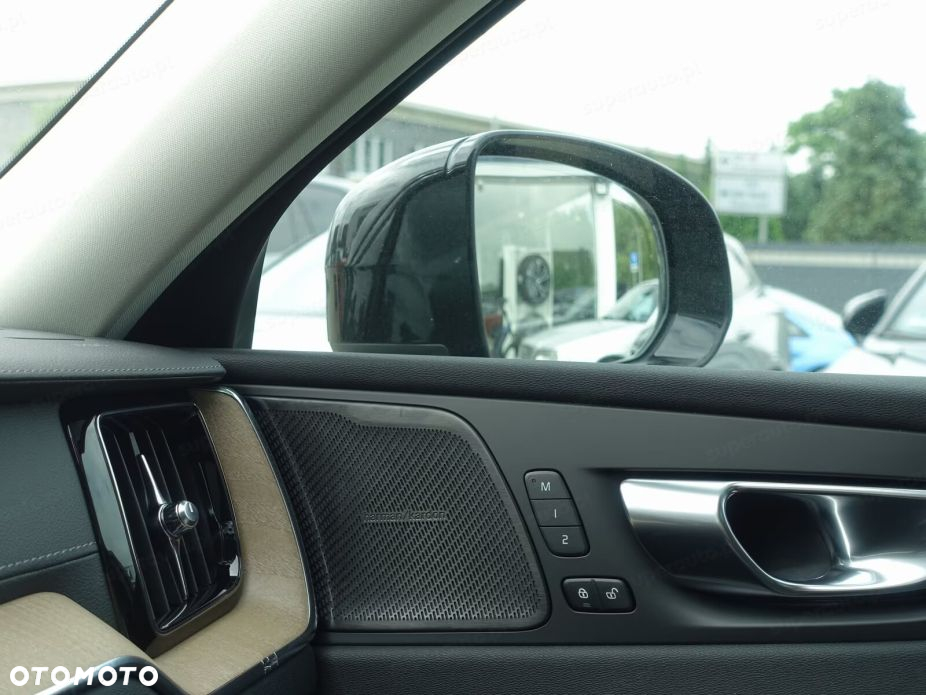 Volvo XC 60 - 12