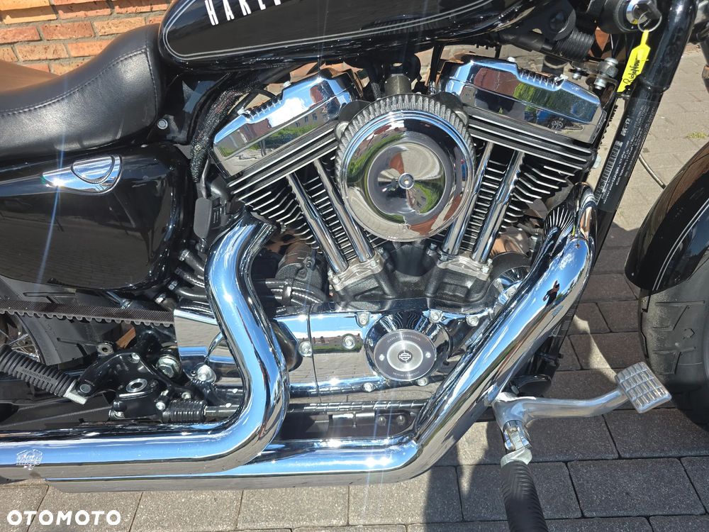 Harley-Davidson Sportster Custom 1200C - 4
