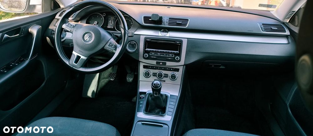 Volkswagen Passat - 7