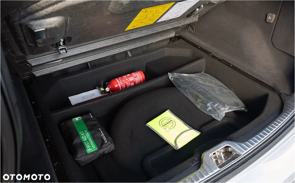 Volvo XC 60 D4 Geartronic Inscription - 36