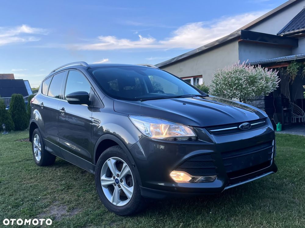 Ford Kuga - 1