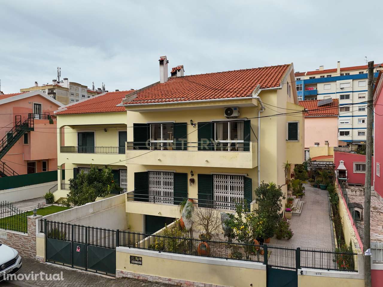 Espetacular Moradia T5 em Algueirão Mem Martins, Sintra - Grande imagem: 2/40