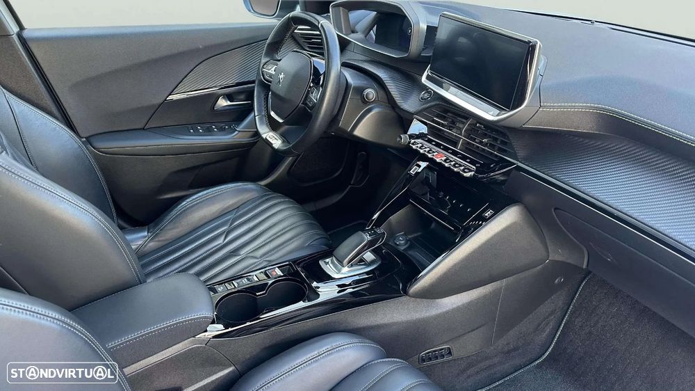 Peugeot e-2008 GT+ - 15