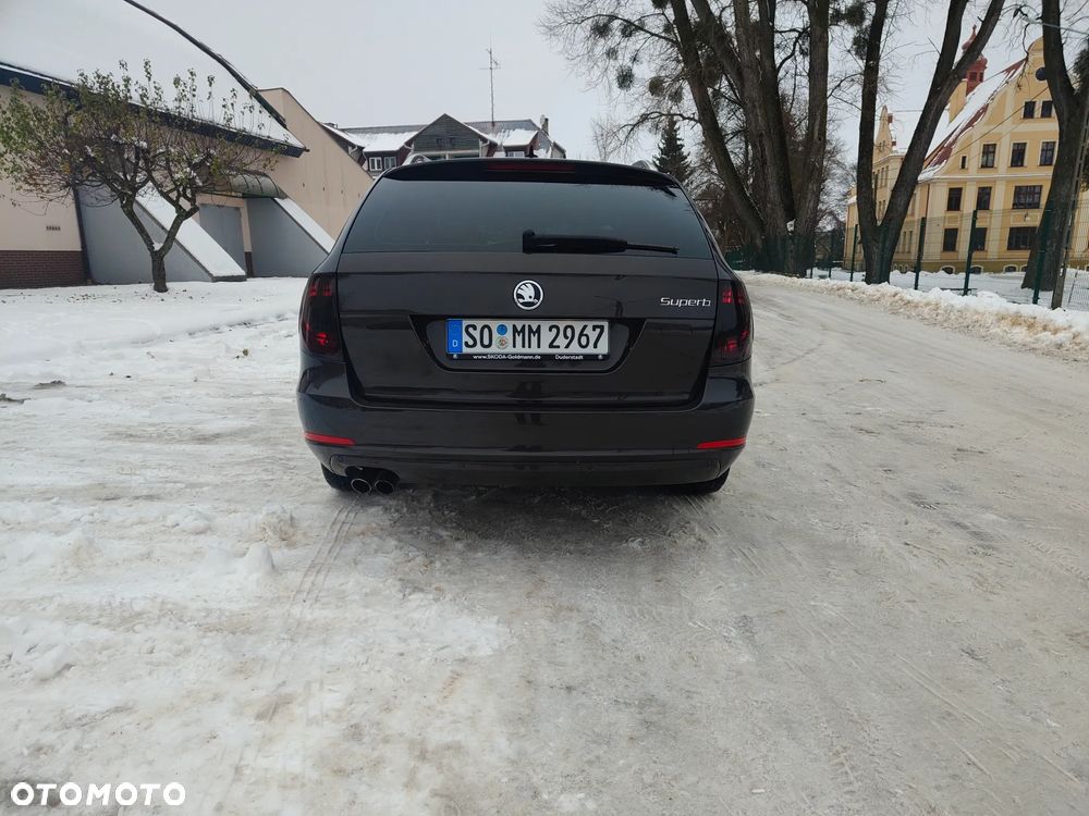 Skoda Superb 2.0 TDI DSG Exclusive - 22