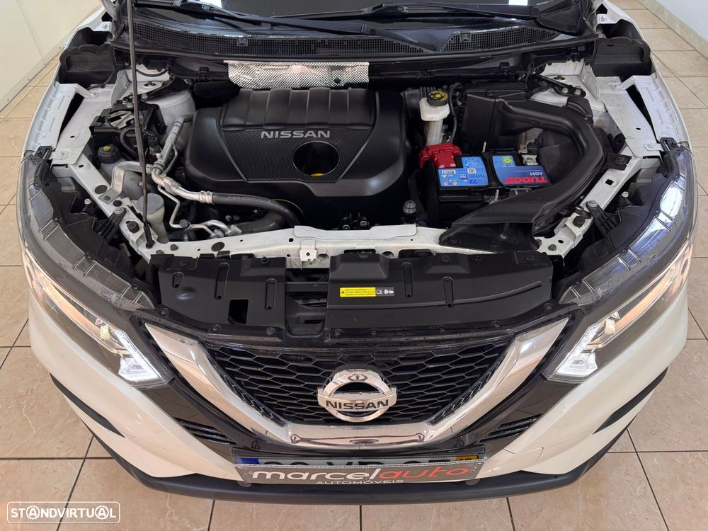 Nissan Qashqai 1.5 dCi N-Connecta - 6
