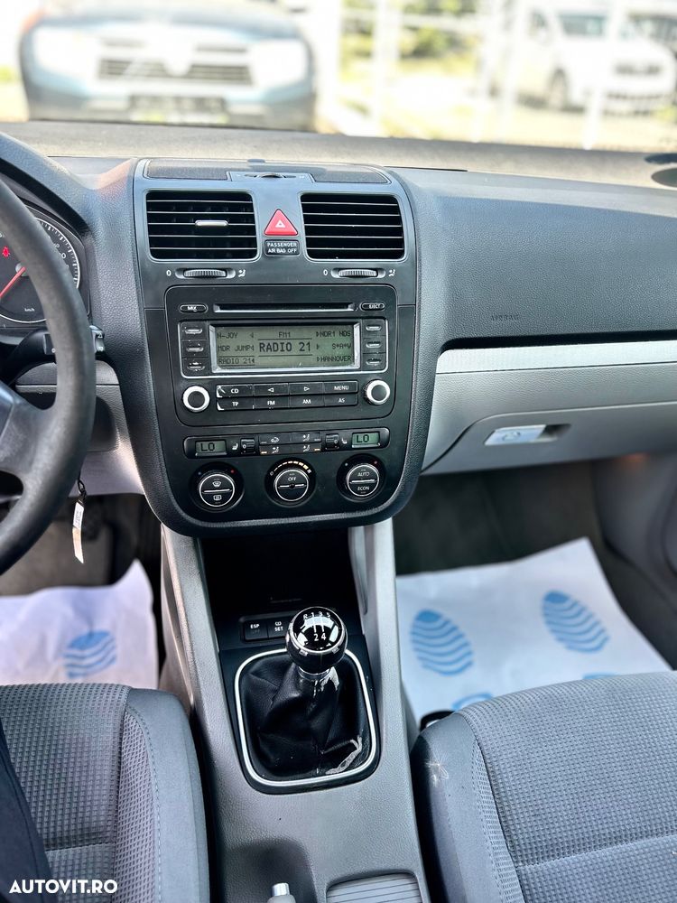 Volkswagen Jetta 1.9 TDI Comfortline - 9