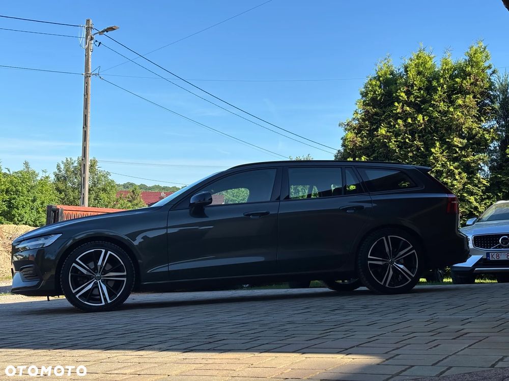 Volvo V60 B3 B DKG Momentum Pro - 12
