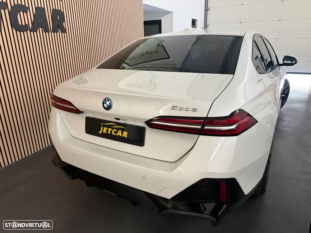 BMW 530 e Pack Desportivo M Pro - 21