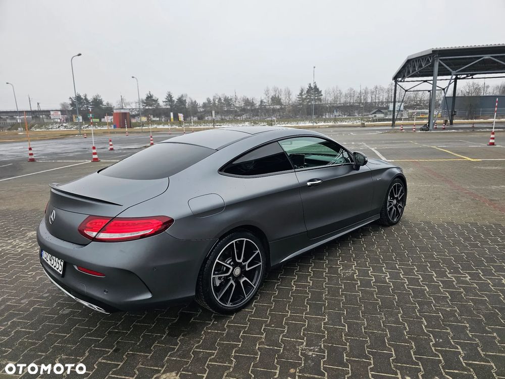 Mercedes-Benz Klasa C AMG 43 4Matic 9G-TRONIC - 11