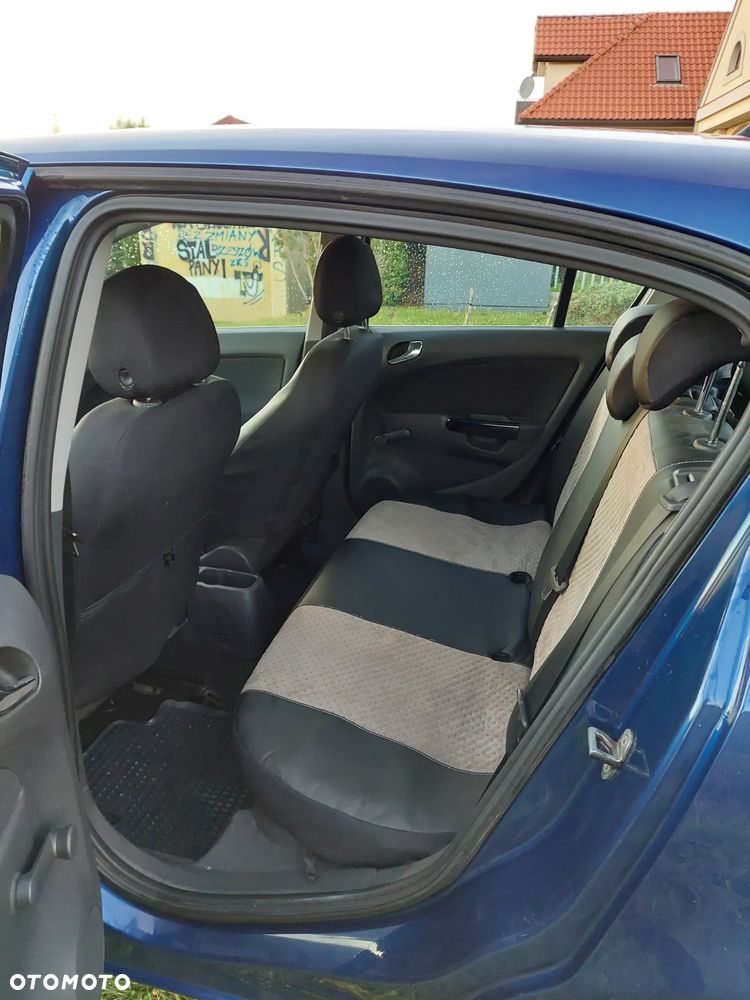 Opel Corsa 1.2 16V - 15
