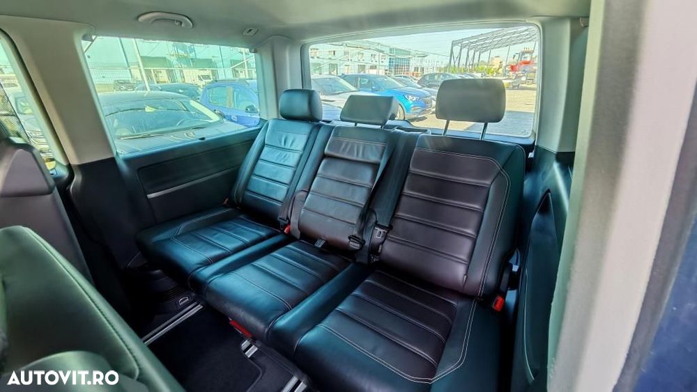 Volkswagen Multivan - 19